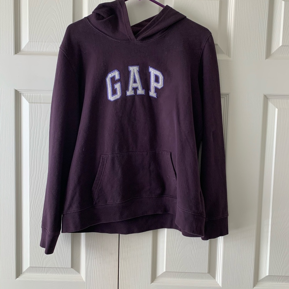GAP Sweatshirt - Picture 2 of 2